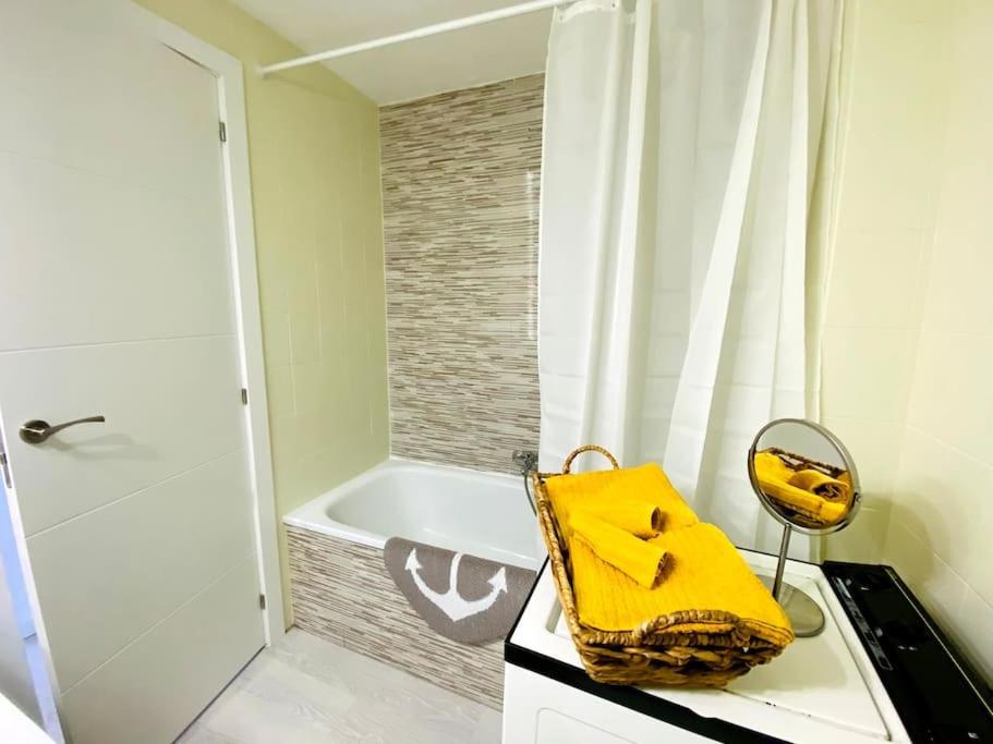 Apartamentos Stil Mar Anna - L'Escala Stil Mar Anna Calm Екстер'єр фото